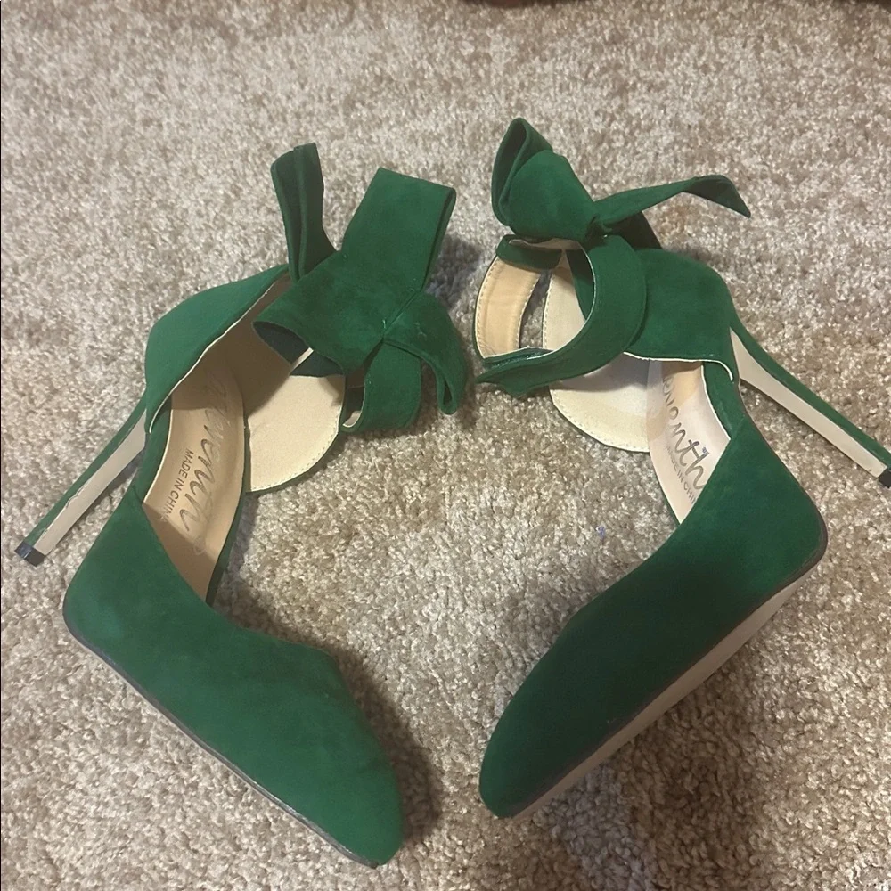 Green Suede Heels with Bow - Picture 5 of 5